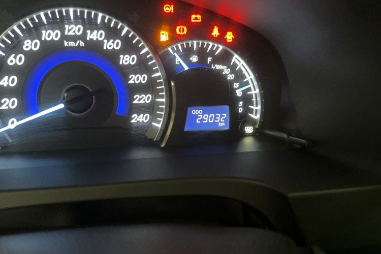 Used Toyota Camry 2013 2.0G Comfort Edition
