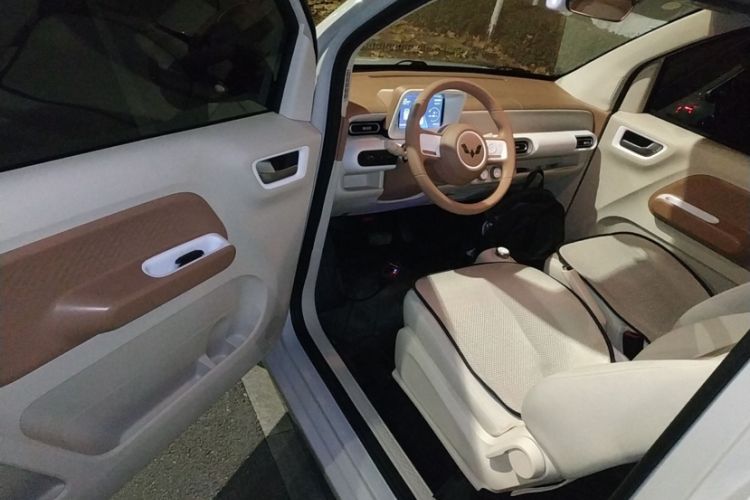 Used Wuling Hongguang MINIEV 2024 3rd Generation 215km Youth Edition
