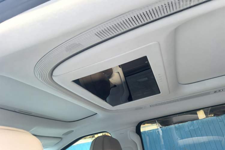 Used XPeng X9 2025 740 Ultra-Long Range Max