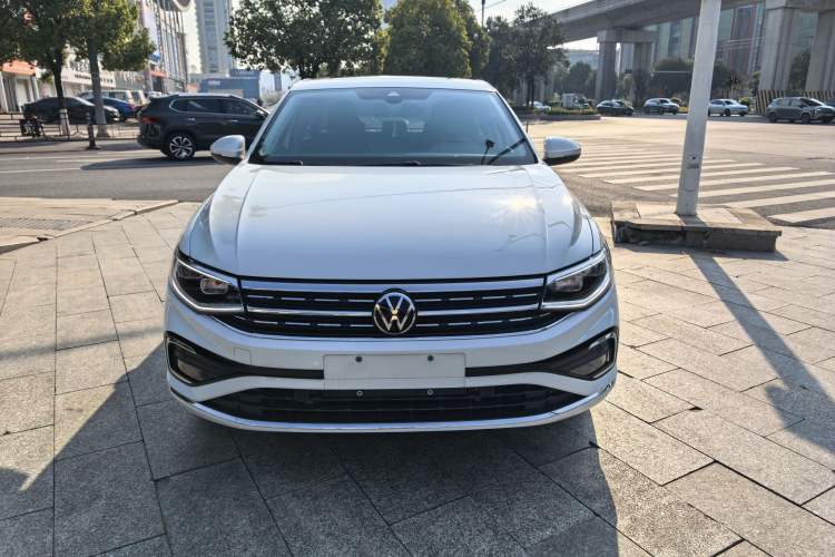 Used Volkswagen Bora 2023 300TSI DSG Prestige Edition
