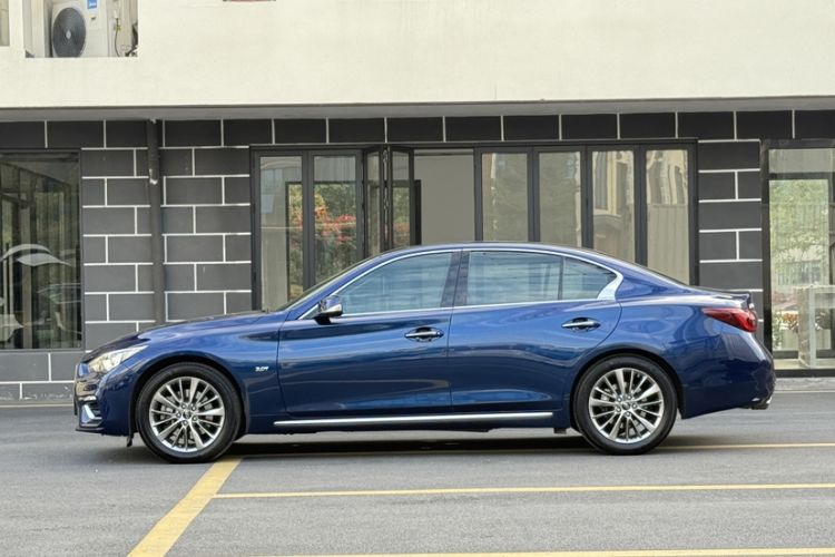 Used Infiniti Q50L 2018 2.0T Enjoyment Version China VI Standard