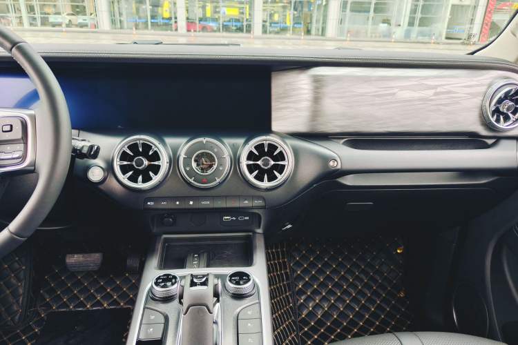 Used Tank 300 2023 City Edition 2.0T—Stylish as Ever
