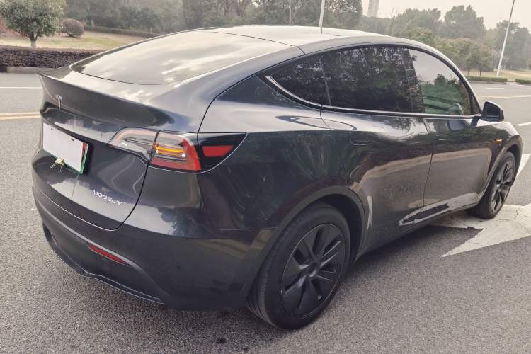 Used Tesla Model Y 2024 Rear-Wheel-Drive Version