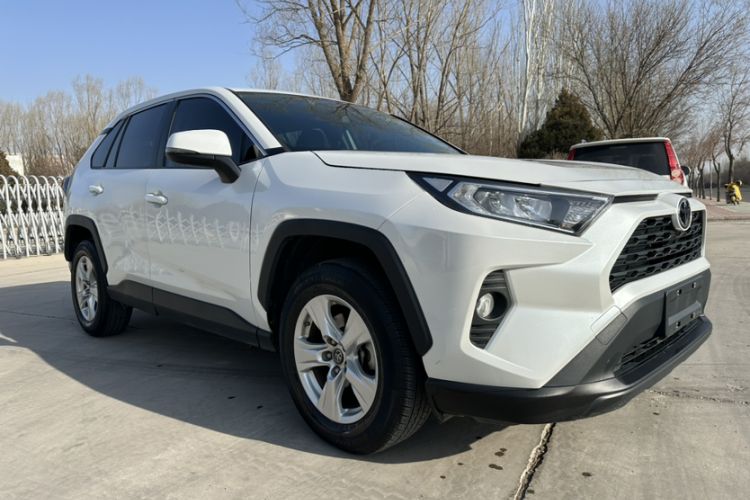 Used Toyota RAV4 2022 2.0L CVT Two-Wheel Drive Urban Edition
