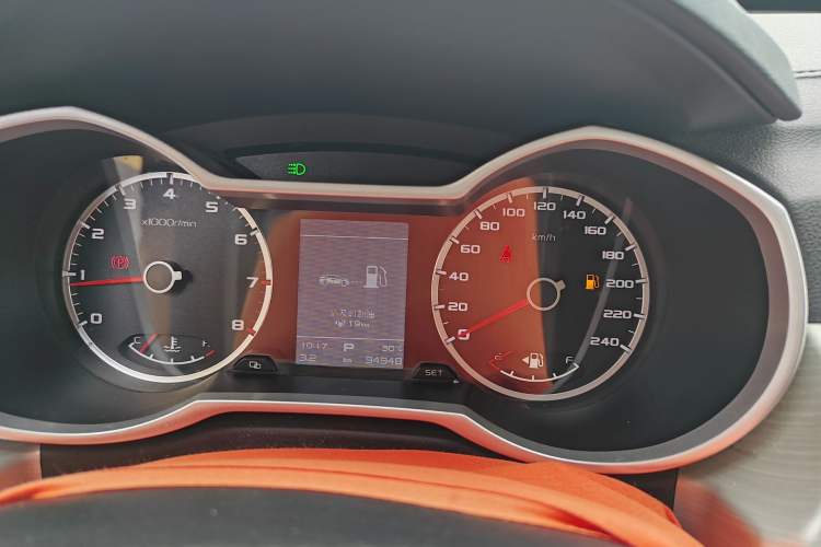 Used Geely Auto Emgrand X7 Sport 2018 1.8TD Automatic Two-Wheel Drive Zhiya Model
