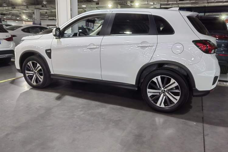 Used Mitsubishi ASX 2020 2.0L CVT Active Version
