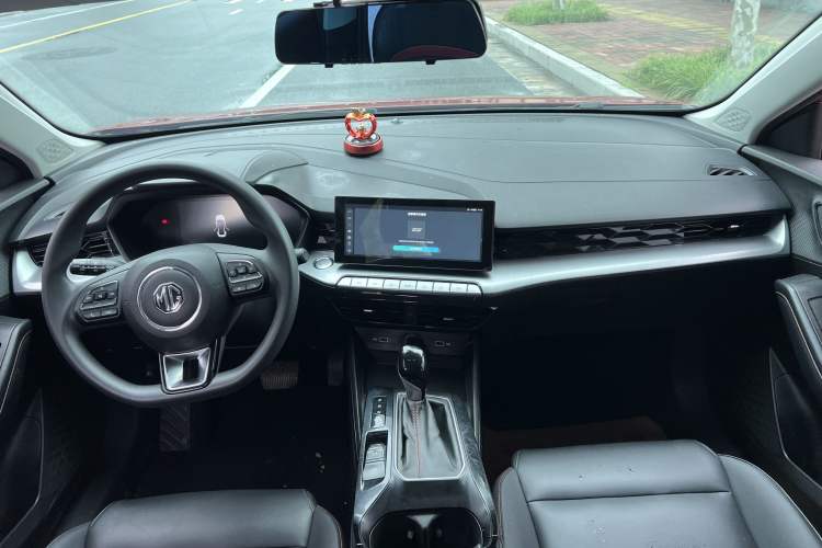 Used MG 5 2021 180 DVVT CVT Youth Luxury Edition
