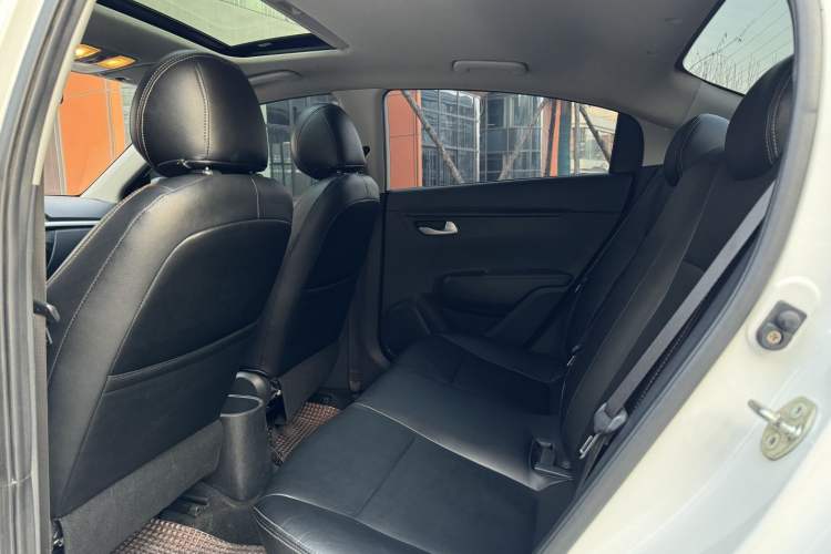 Used Kia K2 2017 Sedan 1.4L Manual Transmission GLS
