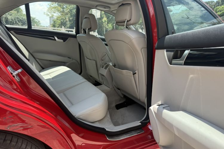 Used Mercedes-Benz C-Class 2013 C 180 Classic Grand Edition
