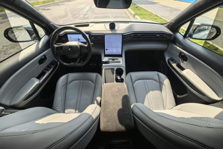 Used Nio ES6 2022 75 kWh Sport Edition