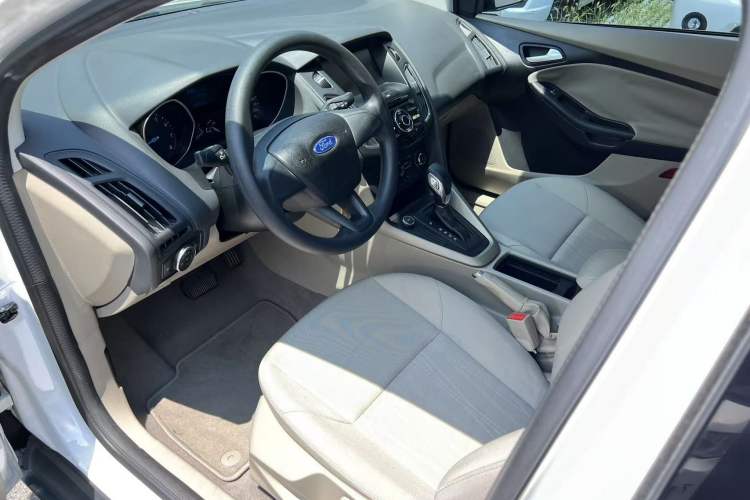 Used Ford Focus 2017 Sedan 1.6L Automatic Comfort Plus SmartDrive Edition
