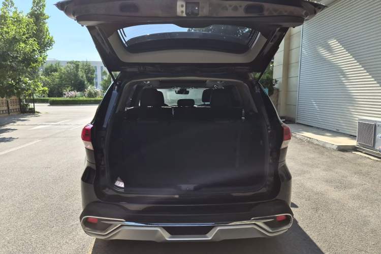 Used Toyota Highlander 2018 2.0T Four-Wheel Drive Luxury Version 7 Seats China VI Standard
