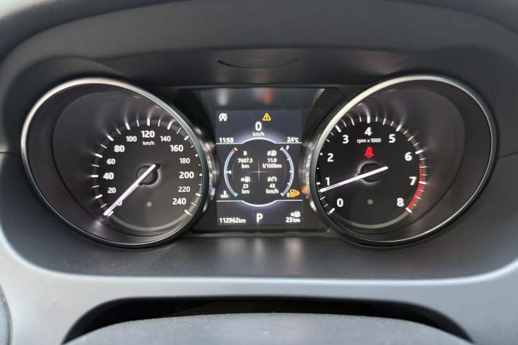 Used Land Rover Discovery Sport 2018 240 PS HSE Version
