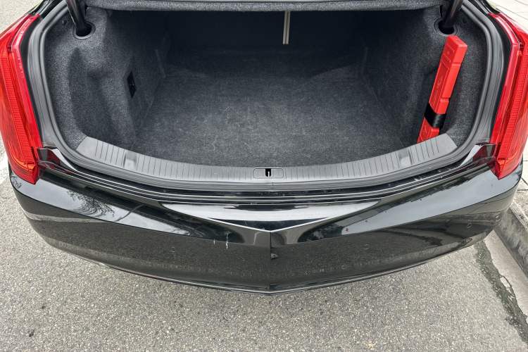 Used Cadillac XTS 2016 28T Luxury Version
