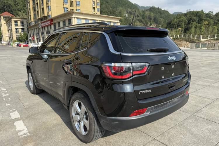 Used  Compass 2019 220T Automatic Enjoyment Version