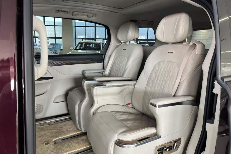 Used Buick GL8 2018 28T Avenir Avia China VI Standard
