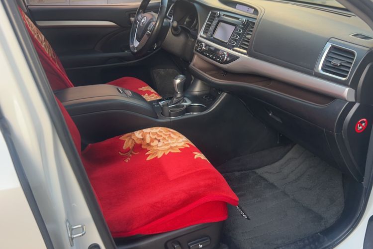 Used Toyota Highlander 2017 2.0T Two-Wheel Drive Luxury Edition 7 Seats
