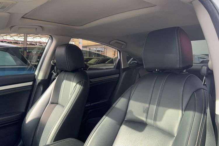 Used Honda Civic 2016 220TURBO CVT Luxury Edition