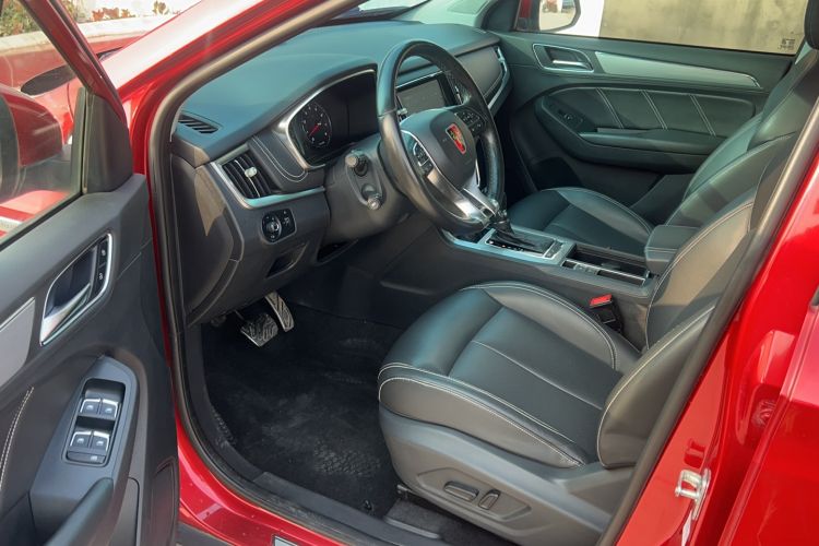 Used Roewe RX5 2016 20T Two-Wheel Drive Automatic Internet Smart Edition