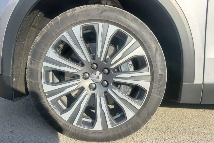 Used Nio ES8 2024 75 kWh Executive Edition
