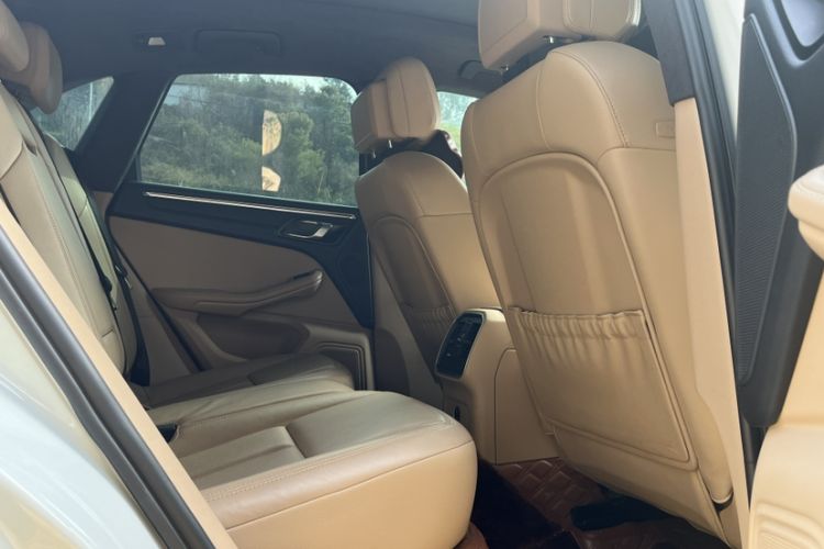 Used Porsche Macan 2021 Macan 2.0T