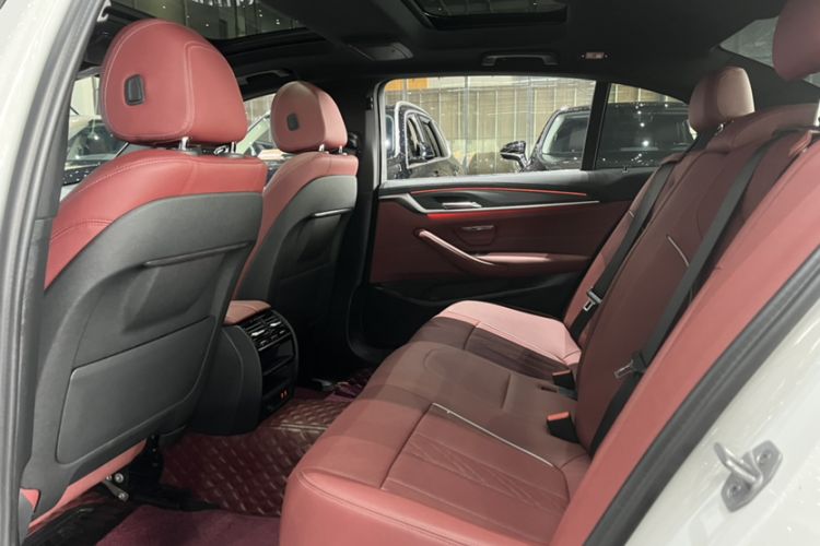 Used BMW 5 Series 2022 Second Facelift 530Li Leading Edition M Sport Package
