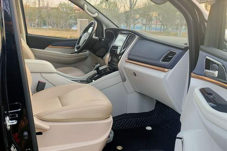 Used FORTHING M7 2022 Lingjue Model 2.0T Automatic Marquis Edition
