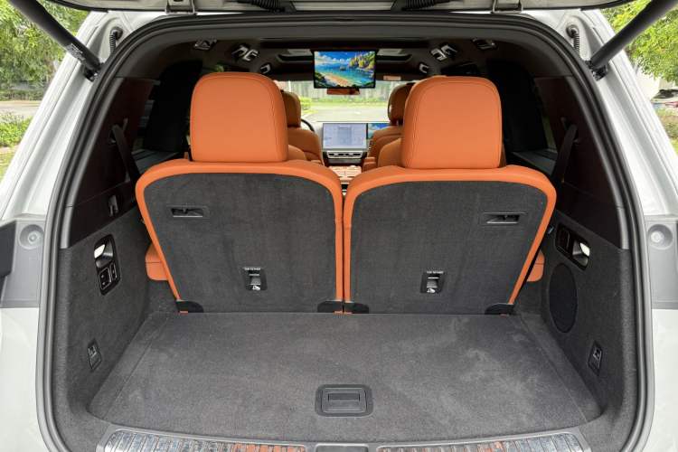 Used Li Auto L9 2022 Max model
