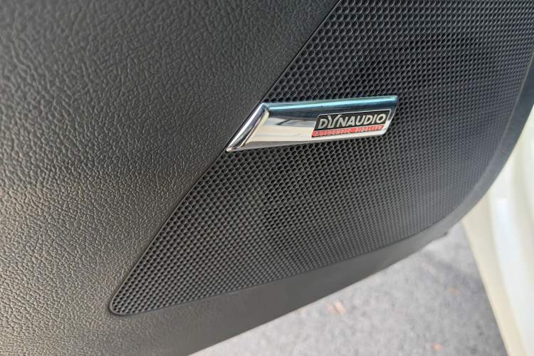 Used Volkswagen Tiguan 2013 2.0 TSI Automatic All-Wheel-Drive Flagship Edition