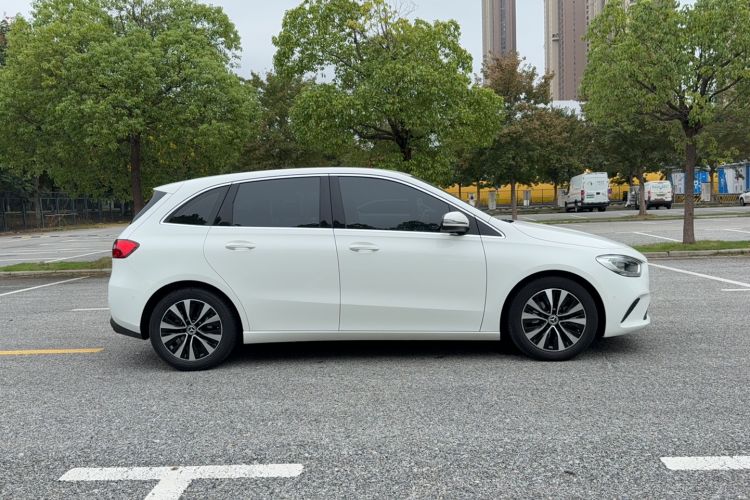 Used Mercedes-Benz B-Class 2022 B 180 Fashion Model
