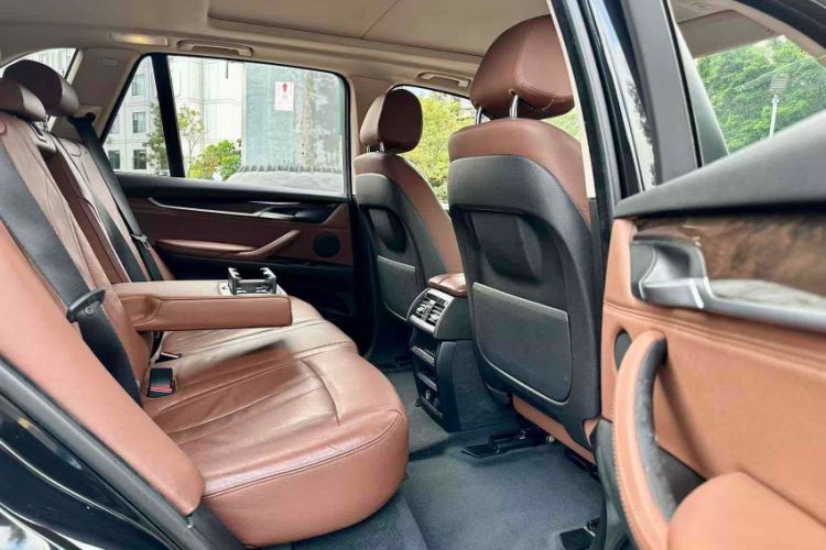 Used BMW X5 2015 xDrive28i
