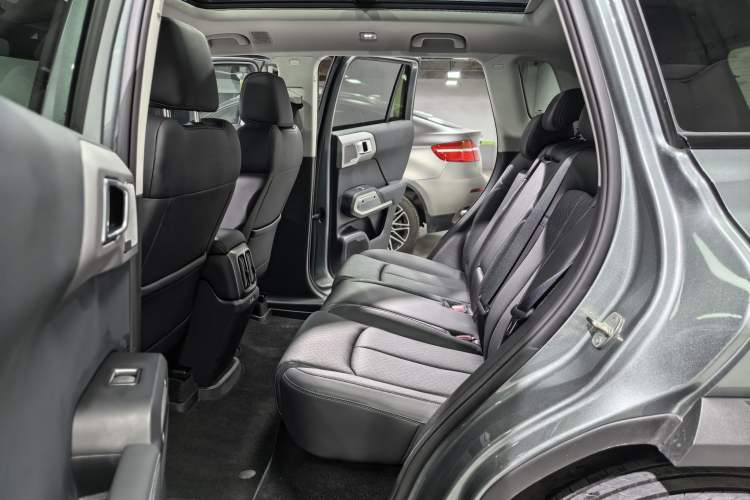 Used  Titanium 3 2025 501KM All-Wheel Drive Intelligent Driving Ultra Version
