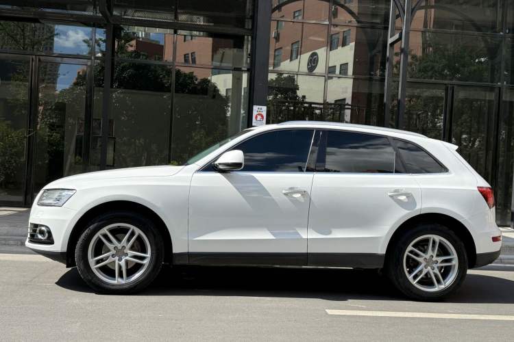 Used Audi Q5 2017 40 TFSI Comfort Model