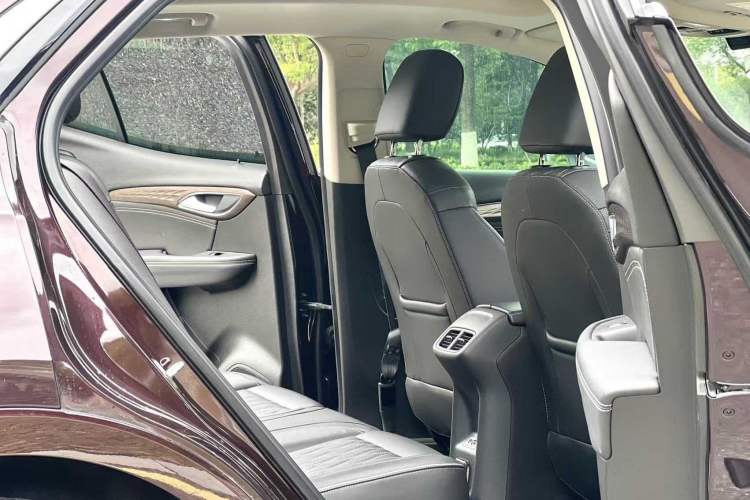 Used Buick Envision 2020 Encore S 652T All-Wheel-Drive Avenir
