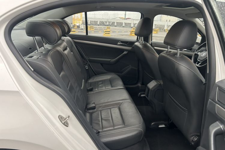 Used Volkswagen Lavida 2015 230TSI DSG Comfort Edition