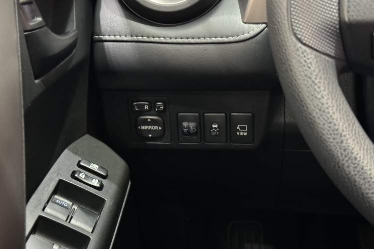 Used Toyota RAV4 2018 2.0L CVT Two-Wheel Drive Fashion X Edition
