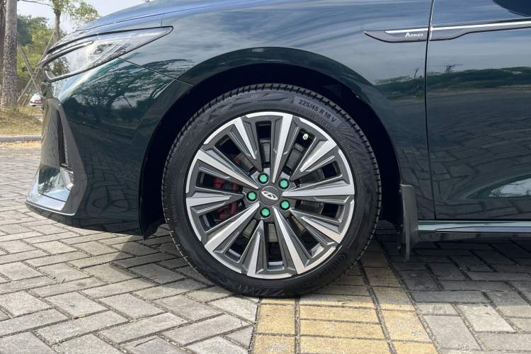 Used Chery Arrizo 8 2023 High-Energy Edition 2.0T DCT Luxury
