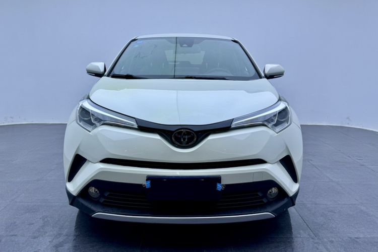 Used Toyota IZOA 2018 2.0L Yichi Edition China V Standard