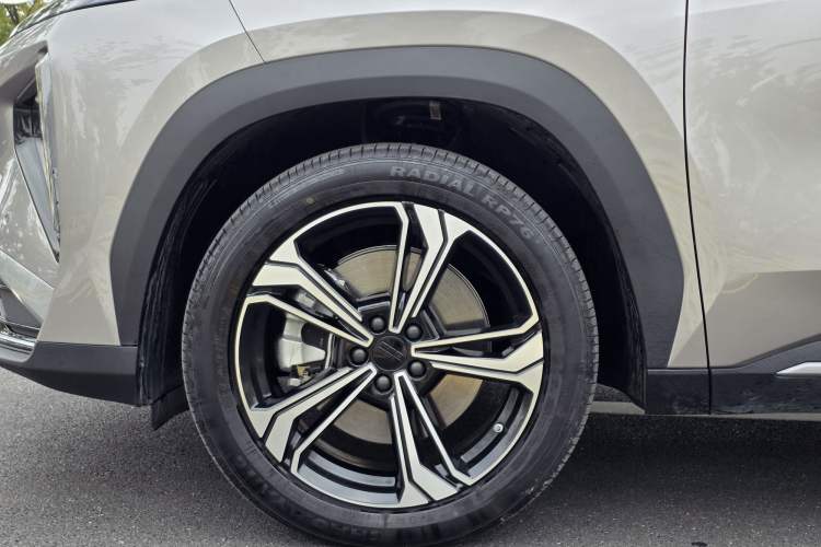 Used  L7 2025 EM-i 115km Exploration+ Edition
