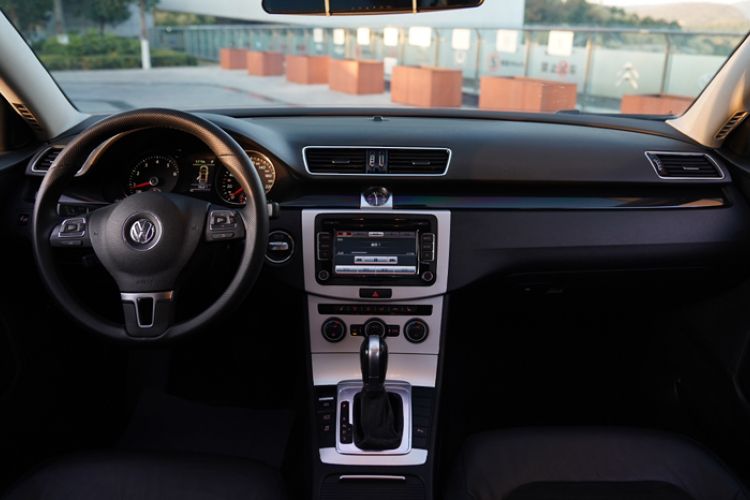 Used Volkswagen Magotan 2015 2.0 TSI Luxury Model
