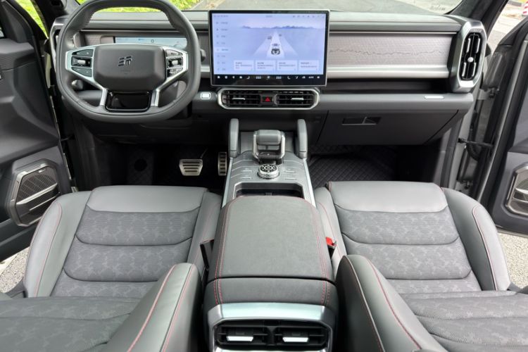 Used Jetour Traveler 2023 2.0T All-Wheel Drive CrossPRO+
