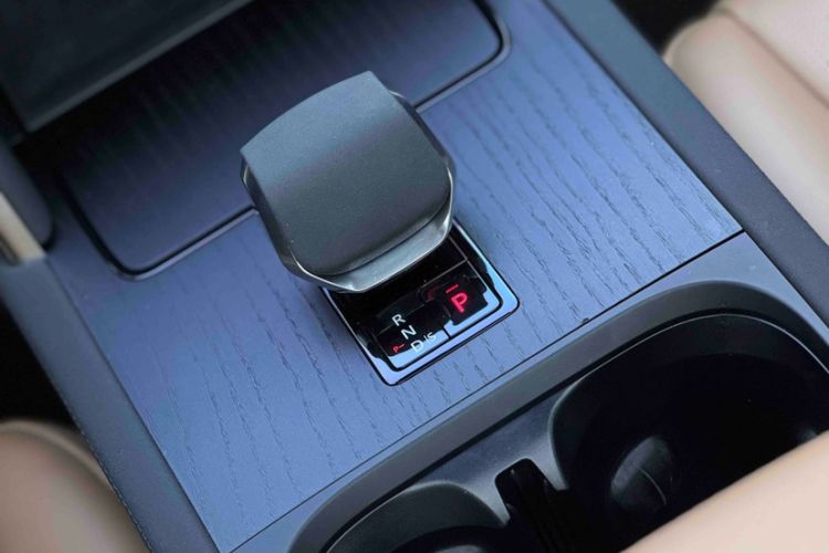 Used Land Rover Discovery Sport 2024 Luxury Custom Edition