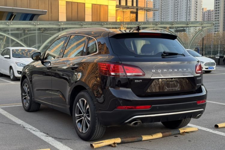 Used BORGWARD BX7 2016 28T Two-Wheel Drive Luxury Version 5 Seats