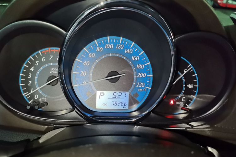 TDK.VehicleDetails.img