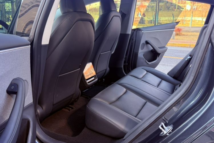 Used Tesla Model 3 2023 Rear-Wheel-Drive Version
