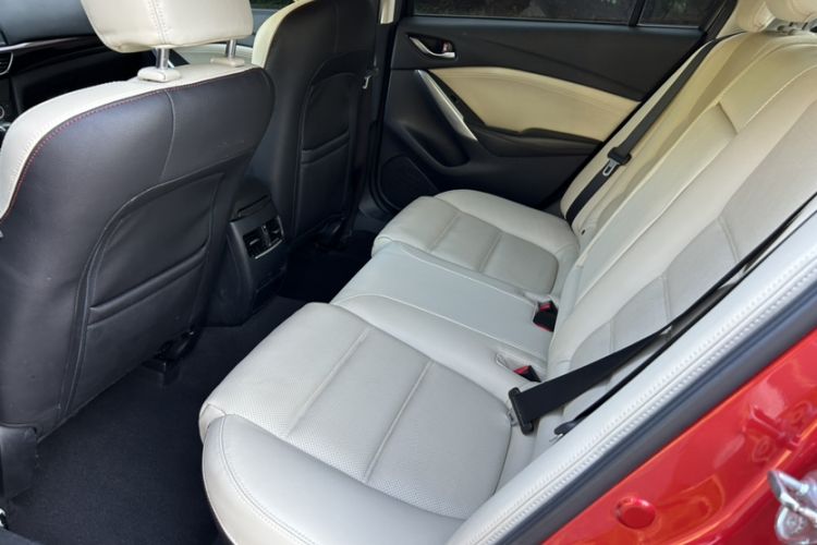 Used Mazda Atenza 2015 2.0L Blue Sky Luxury Edition