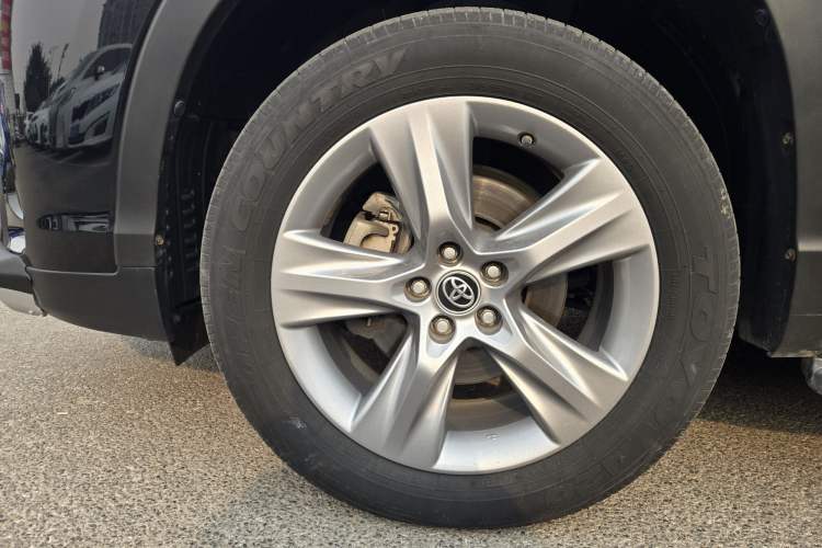 Used Toyota Highlander 2018 2.0T Four-Wheel Drive Luxury Edition 7 Seats China V Emission Standard
