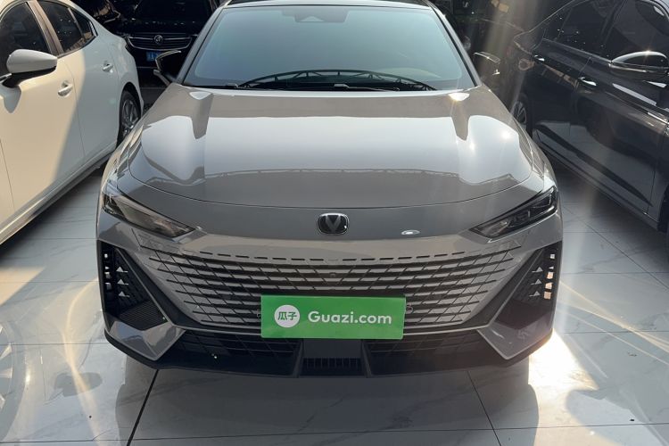 Used Changan UNI-V 2022 1.5T Smart Navigation Version
