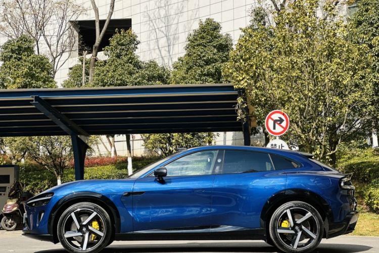 Used  YU7 2025 Ultra-Long Range High-Performance All-Wheel-Drive Max Edition