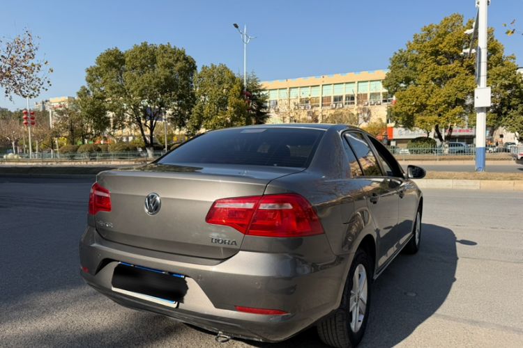 Used Volkswagen Bora 2013 1.6L Automatic Fashion Model
